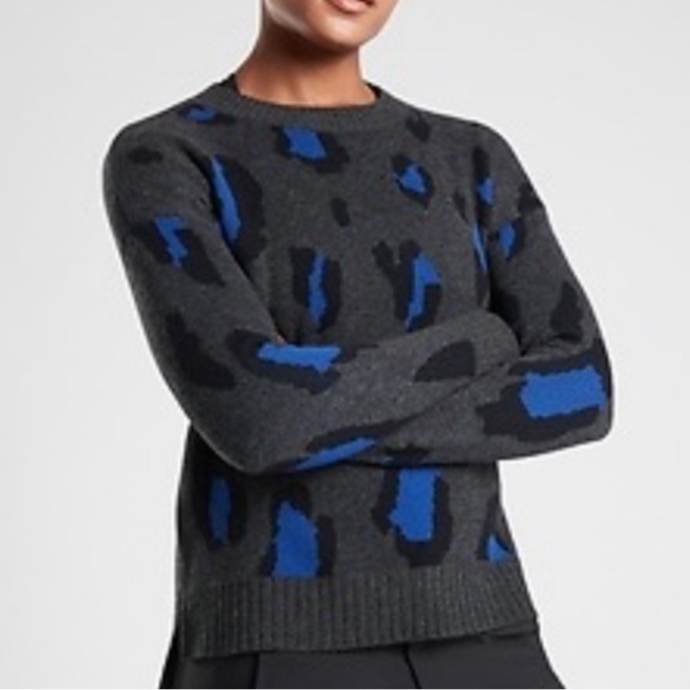 Athleta wool/cashmere blend crewneck cheetah print sweater size medium